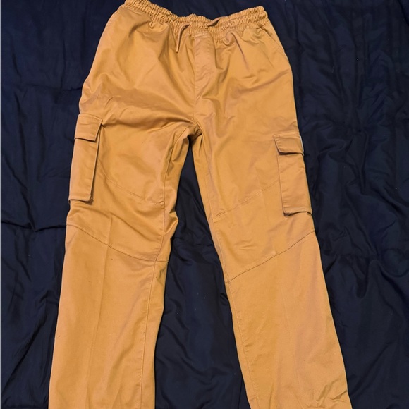 New Jordan set (Jordan pants and Jordan shirt). Both only worn once. - Picture 7 of 8